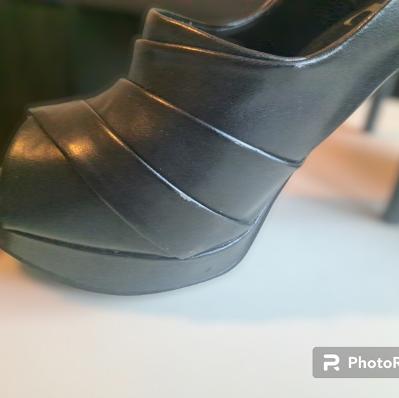 Elle Peep Toe Heels - Picture 6 of 9